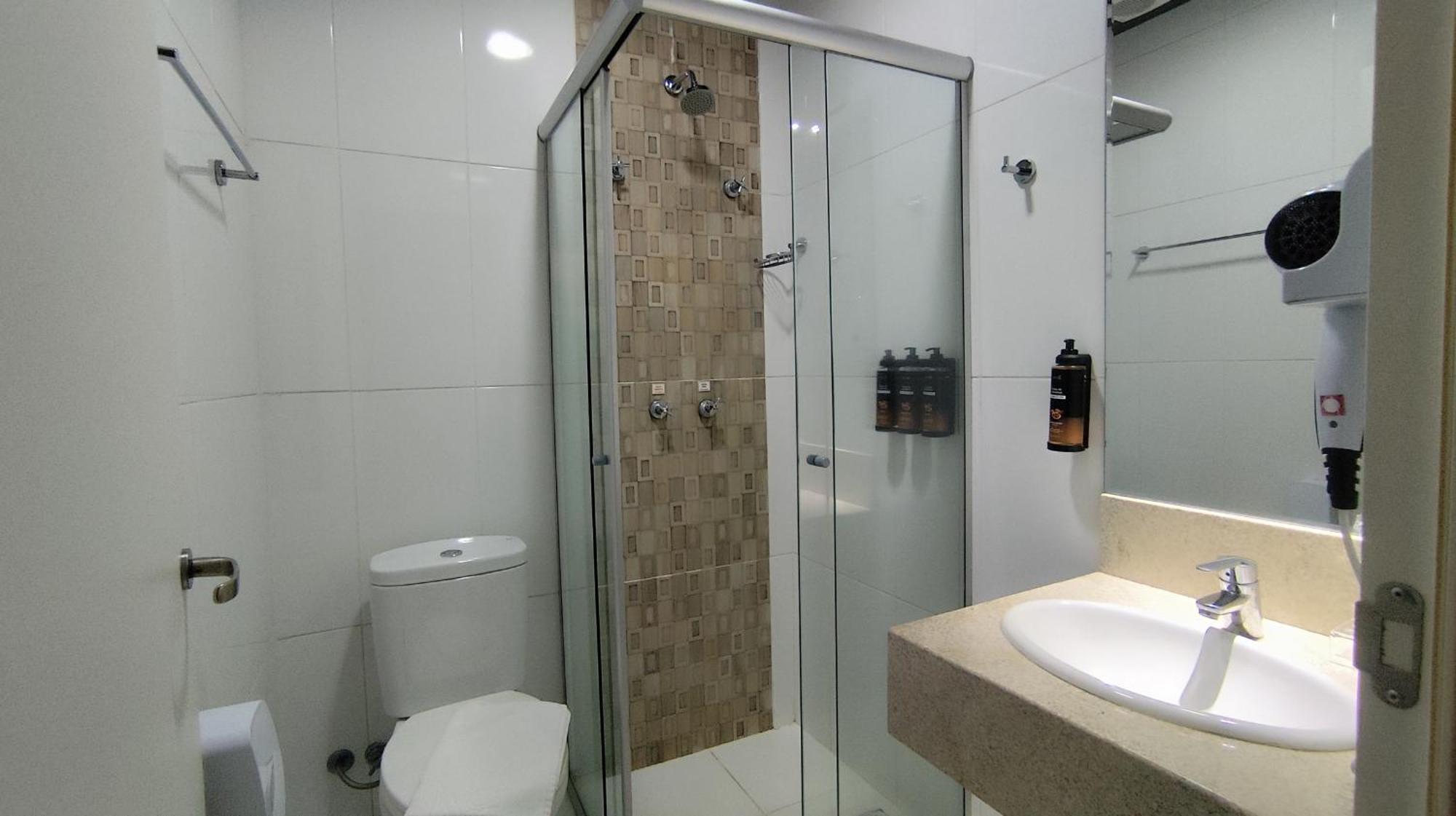 Assay Plaza 4*