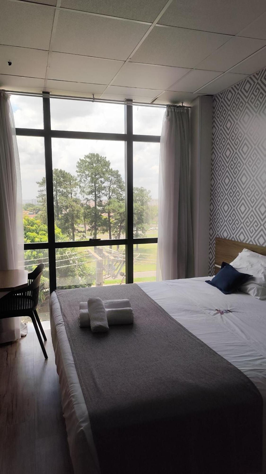 Assay Plaza 4*
