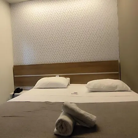 Assay Plaza Hotel Hortolândia Room photo