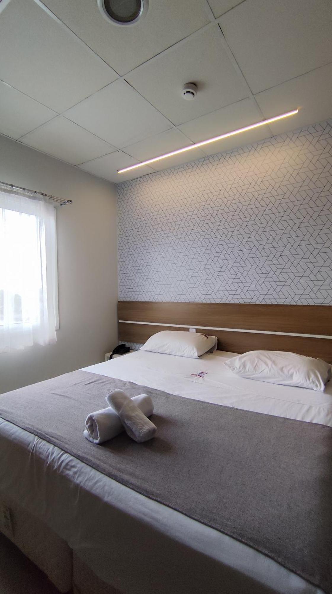 Assay Plaza Hotel 4*