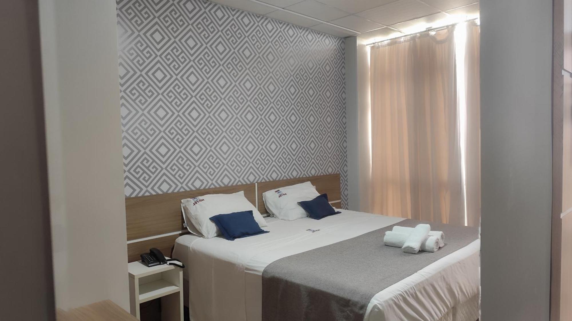 Assay Plaza Hotel 4*